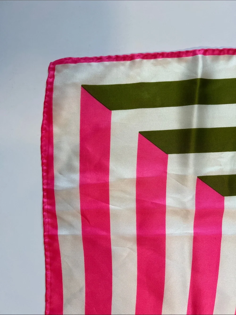 Vintage Vera Neumann scarf pink green & white geometric design 23” square